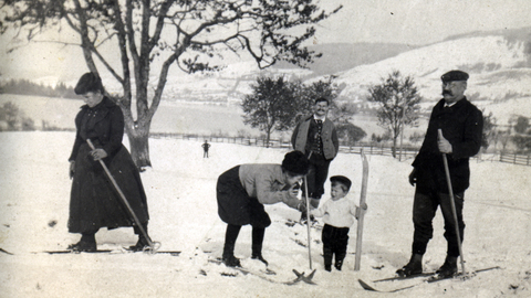 When the Bavarians learnt to ski, Bild 10